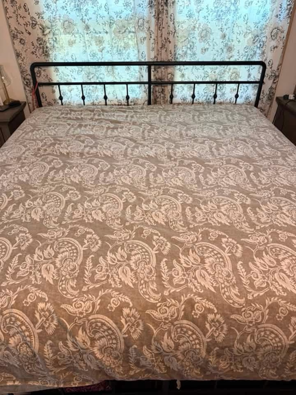 Pottery Barn Taupe Paisley Comforter with Cream Pattern